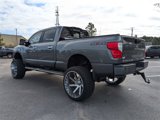 Used 2019 Nissan Titan SV image 6