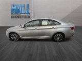 Certified 2025 Volkswagen Jetta SE w/ Sunroof Package image 3