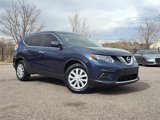 Used 2015 Nissan Rogue S image 2