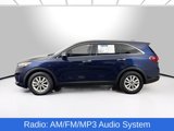 Used 2020 Kia Sorento LX image 2