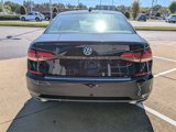 Used 2022 Volkswagen Passat 2.0T SE image 4