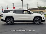 New 2025 Chevrolet Traverse High Country image 2