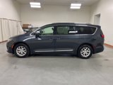 Used 2020 Chrysler Pacifica Touring-L image 5