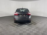 Used 2015 Ford Fiesta Titanium image 4