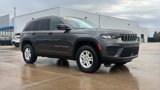 Certified 2023 Jeep Grand Cherokee Laredo w/ Luxury Tech Group I image 2