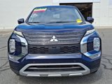 Used 2024 Mitsubishi Outlander SE image 2