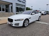 Used 2019 Jaguar XE Prestige image 2