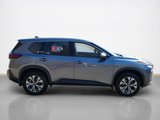 Used 2021 Nissan Rogue SV image 2