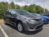 Used 2018 Chrysler Pacifica Touring-L Plus image 5