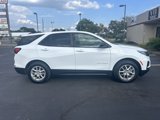 Used 2022 Chevrolet Equinox LS w/ LS Convenience Package image 2