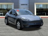 Used 2023 Tesla Model Y AWD image 3