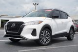 Used 2023 Nissan Kicks SV image 2