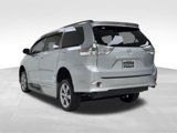 Used 2014 Toyota Sienna SE image 2