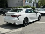Used 2021 Toyota Camry SE image 3