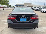 Used 2023 Toyota Camry SE image 4