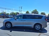 Used 2017 Chrysler Pacifica Touring-L Plus w/ Tire & Wheel Group image 4