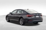 Used 2022 Volkswagen Jetta SE image 5