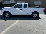 Used 2015 Nissan Frontier SV image 2