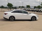 Used 2023 Hyundai Elantra SEL w/ Convenience Package image 4