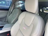 Used 2022 Volvo XC60 B6 Inscription w/ Advanced Package image 2