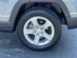 Used 2023 Jeep Compass Sport image 5