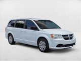 Used 2018 Dodge Grand Caravan SE w/ UConnect Hands-Free Group image 3