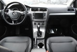 Used 2017 Volkswagen Golf SE image 2