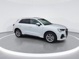 Used 2023 Audi Q3 2.0T Premium image 2