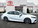Used 2023 Toyota Camry SE image 2