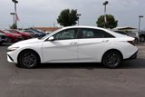 Used 2024 Hyundai Elantra SEL image 2