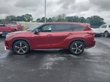 Used 2021 Toyota Highlander XSE image 4