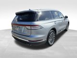 Used 2023 Lincoln Aviator AWD w/ Premium Package image 3