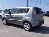 Used 2010 Kia Soul + image 4