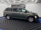 Used 2012 Toyota Sienna LE image 2