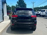 Used 2017 Jeep Grand Cherokee Altitude image 4