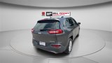 Used 2015 Jeep Cherokee Limited w/ Luxury Group image 5
