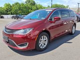 Used 2020 Chrysler Pacifica Touring w/ Advanced Safetytec Group image 3