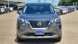 Used 2021 Nissan Rogue SV image 2