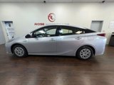 Used 2018 Toyota Prius Prime Premium image 2