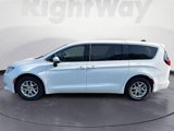 Used 2021 Chrysler Voyager LX image 2