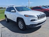 Used 2016 Jeep Cherokee Latitude w/ Comfort/Convenience Group image 2