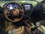 Used 2019 Jeep Cherokee Trailhawk image 4