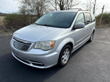 Used 2011 Chrysler Town & Country Touring image 2