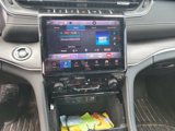 Used 2022 Jeep Grand Cherokee L Limited image 6