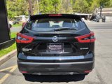 Used 2020 Nissan Rogue Sport SV image 3