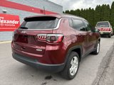 Used 2022 Jeep Compass Latitude image 3