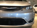 Used 2018 Chrysler Pacifica Touring-L image 5