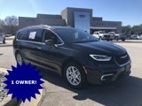 Used 2022 Chrysler Pacifica Touring-L image 2