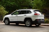 Used 2016 Jeep Cherokee Sport image 3