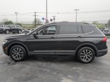Used 2021 Volkswagen Tiguan SE w/ Panoramic Sunroof Package image 6